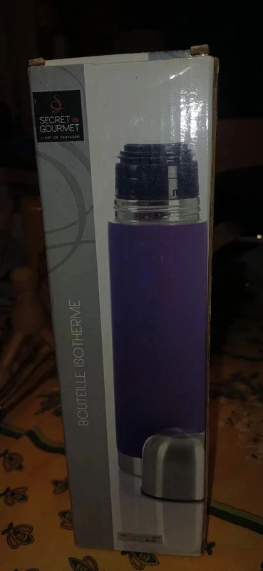 Bouteille isotherme violette neuve en inox